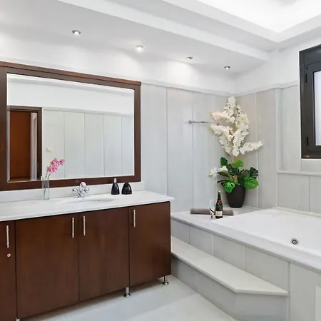 Mk Fine Living *