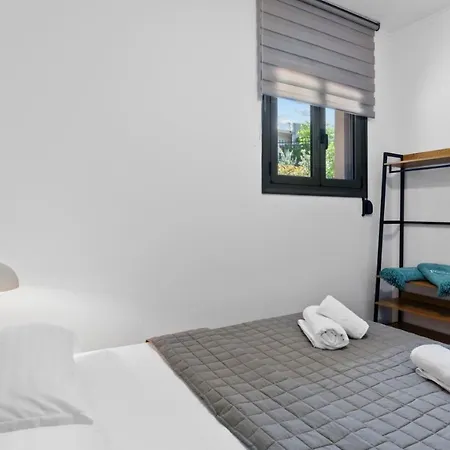 Mk Fine Living Vila
