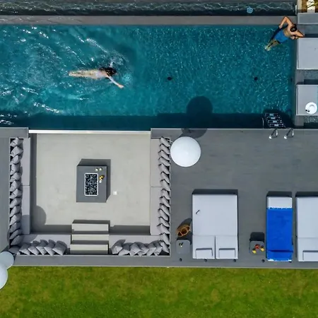 Mk Fine Living Vila *